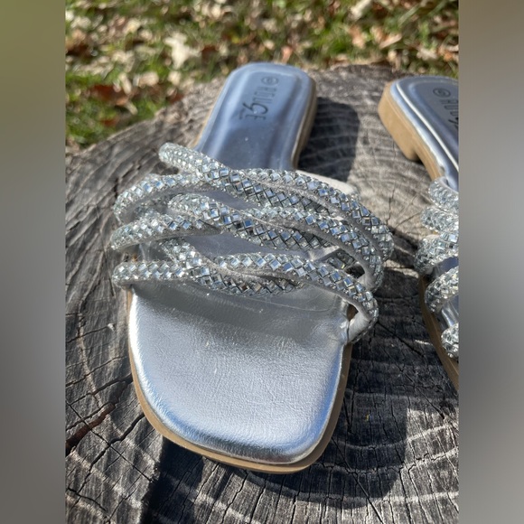 Rogue Helium Rhinestones Sandals - Picture 5 of 8